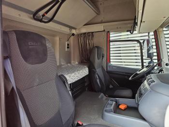 CF 460 8x2/6 / FASSI 82 t/m CRANE / KRAN - 18.3 mtr